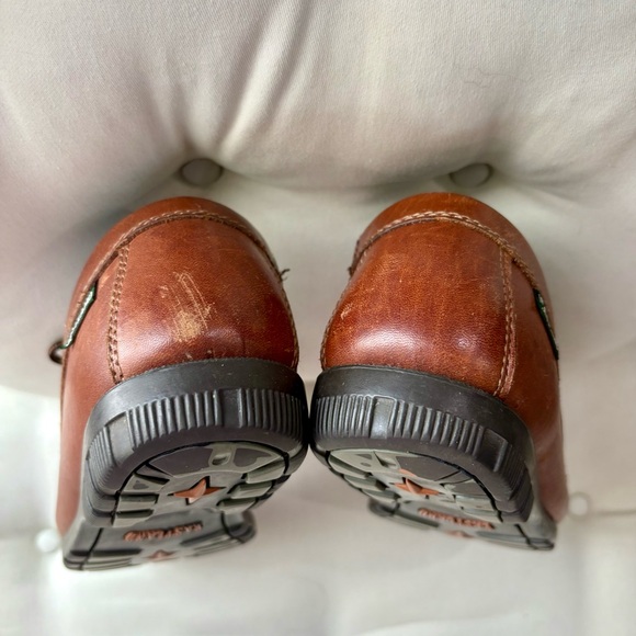 Eastland Women’s Tan Leather Loafer - Picture 6 of 9